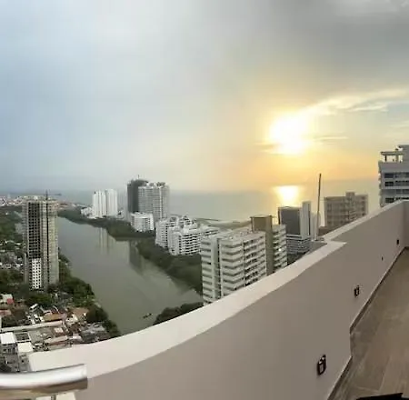 Cerca El Mar Sunset 47 *